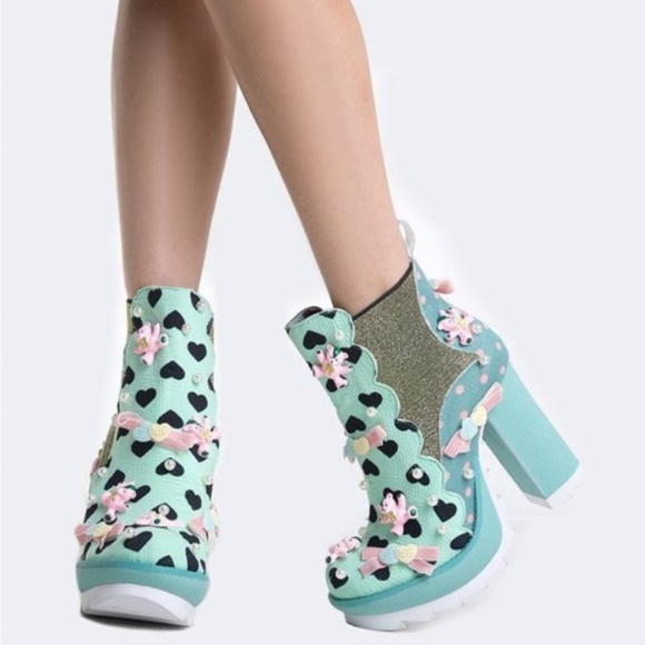 Irregular Choice Shoes - NIB Kandy Kane Irregular Choice